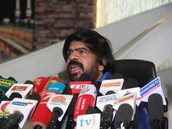 களத்தில் இறங்கும் அரசியல்வாதி