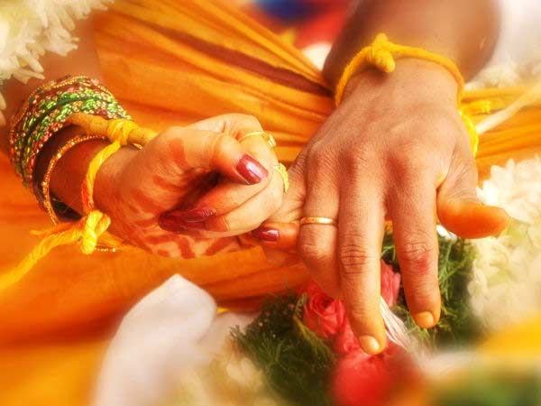 திருமண நாள் கொண்டாட்டம்