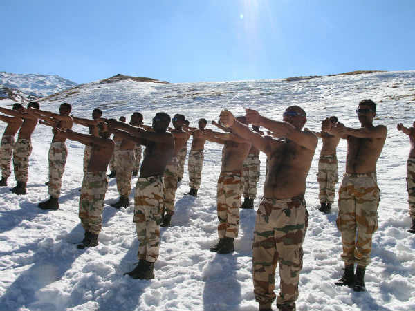 itbp do yoga in himalayas itbp do yoga in himalayas