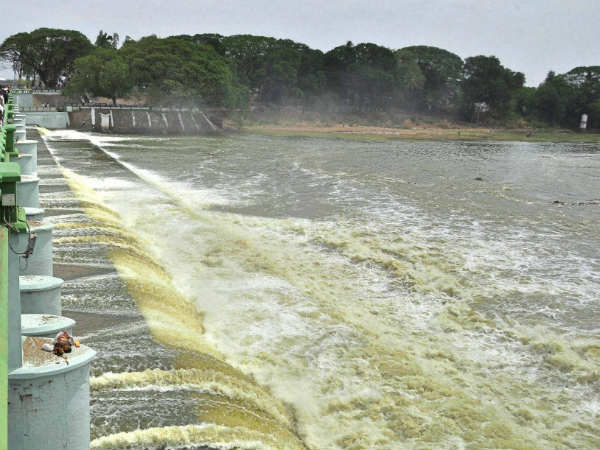 TN PWD officials flied to Delhi urgently to meet water resources development officials TN PWD officials flied to Delhi urgently to meet water resources development officials