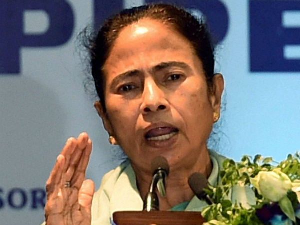 அமைதியான முறையில் கொண்டாட்டம்