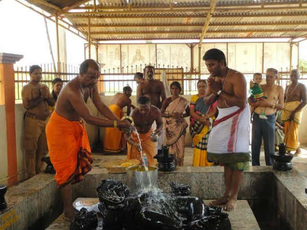 சிறப்பு அபிஷேகம்