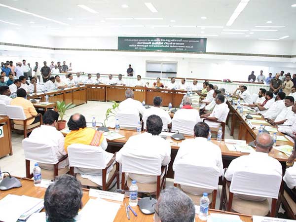 தமிழக அனைத்து கட்சியினரை சந்திப்பதைத் தடுக்கவே மத்திய அரசின் திடீர் ஆலோசனை கூட்டம்? 