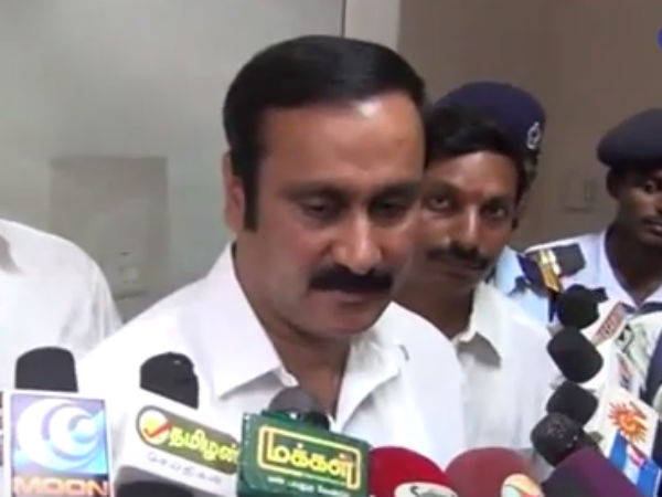 ஆயிரக்கணக்கில் காலியிடங்கள்