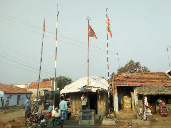 BJPs flag hoisted in ADMKs flag in Palani BJPs flag hoisted in ADMKs flag in Palani