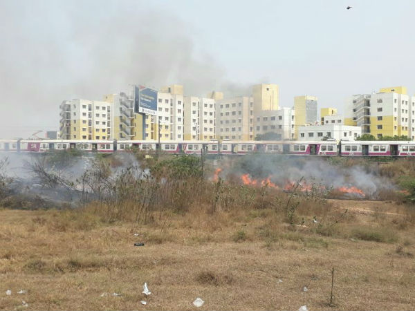 Fire accident happens in Chengalput tollgate Fire accident happens in Chengalput tollgate