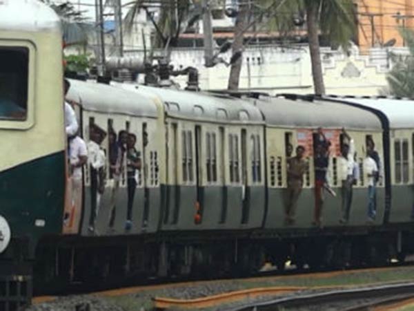 குதித்த ஜீவிதா