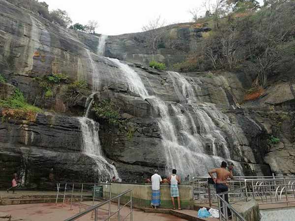 Heavy Water flow in Kutralam water falls Heavy Water flow in Kutralam water falls