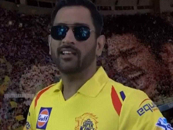 MS Dhoni dubs Kaala dialogue MS Dhoni dubs Kaala dialogue
