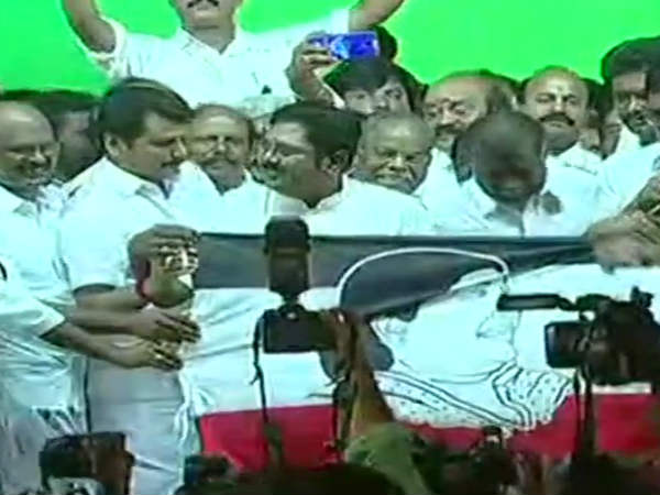 அதிமுக உதயம்