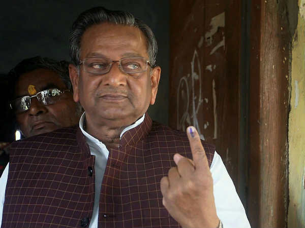 Bypoll for two Gorakhpur and Phulpur Lok Sabha seats will be held in UP Bypoll for two Gorakhpur and Phulpur Lok Sabha seats will be held in UP