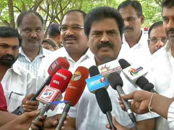 Easwaran condemns centre for not forming Cauvery management board because of political reasons. Easwaran condemns centre for not forming Cauvery management board because of political reasons.