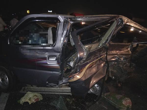 Five dead in Hosur Accident Five dead in Hosur Accident