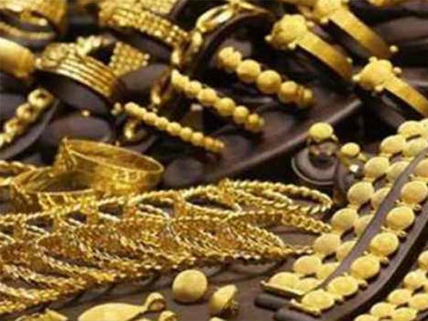 Gold worth Rs.3 lakh seized at Trich airport Gold worth Rs.3 lakh seized at Trich airport