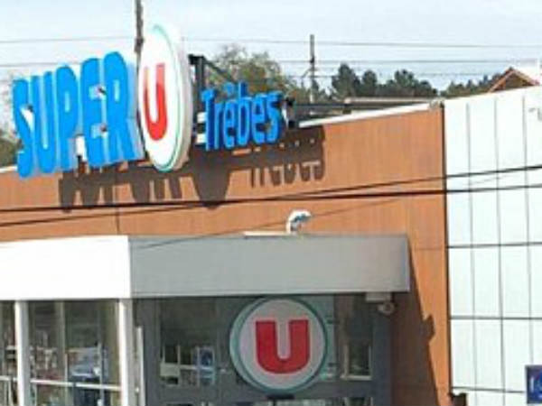 ISIS terrorist attacks in France supermarket takes 8 hostages ISIS terrorist attacks in France supermarket takes 8 hostages