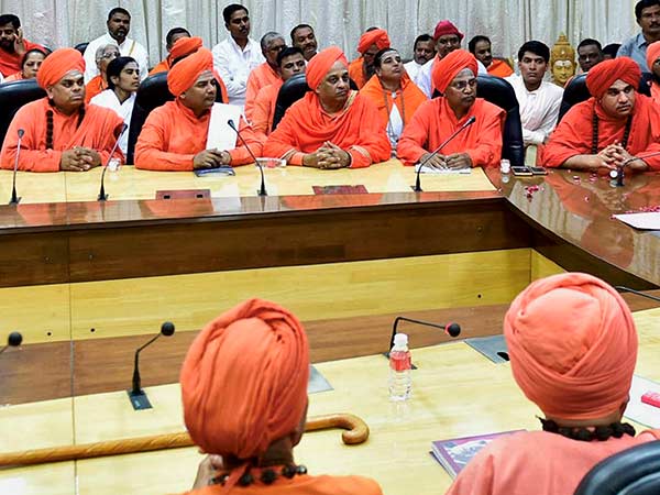 Veera Saivism differs from Lingayat religion, OneIndia reader Veera Saivism differs from Lingayat religion, OneIndia reader