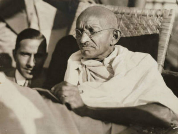 Rare Signed Photo Of Mahatma Gandhi Auctioned Rare Signed Photo Of Mahatma Gandhi Auctioned