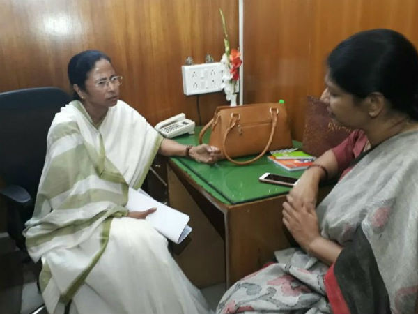 Mamata Banerjee set to attend Sharad Pawars dinner, likely to meet Sonia Gandhi Mamata Banerjee set to attend Sharad Pawars dinner, likely to meet Sonia Gandhi