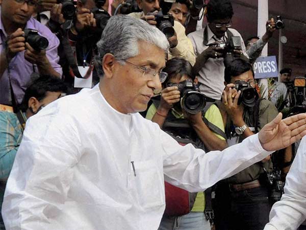 கம்யூனிஸ்டுகள் சுதாரிக்கவில்லை