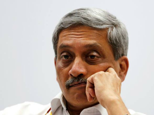 Goa CM Parrikar gets admitted in Lilavati hospital Goa CM Parrikar gets admitted in Lilavati hospital