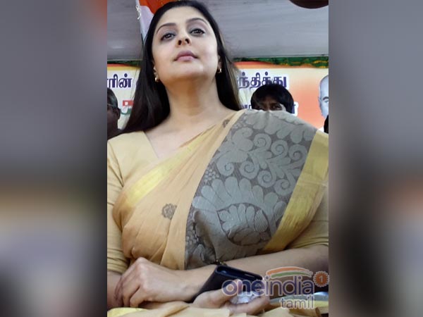 மகளிர் காங். தலைவர் பதவி பறிப்பு
