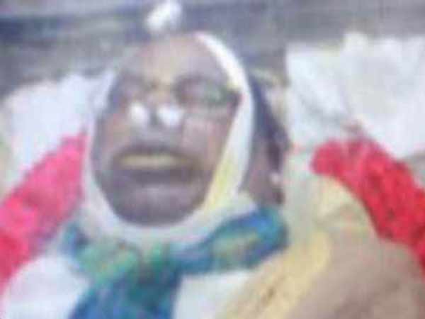 சொந்த ஊரில் அடக்கம்