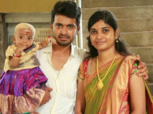 கண்ணீர் விட்ட பெற்றோர்