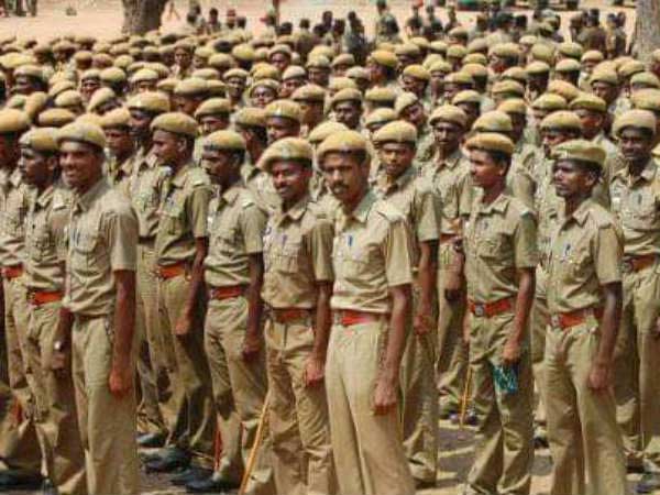 ஆட்சியர்கள், எஸ்பிக்கள் பொறுப்பு