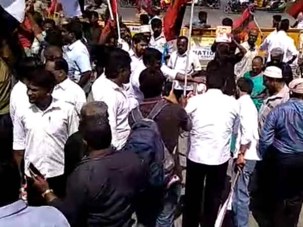 திகவினர் கைது
