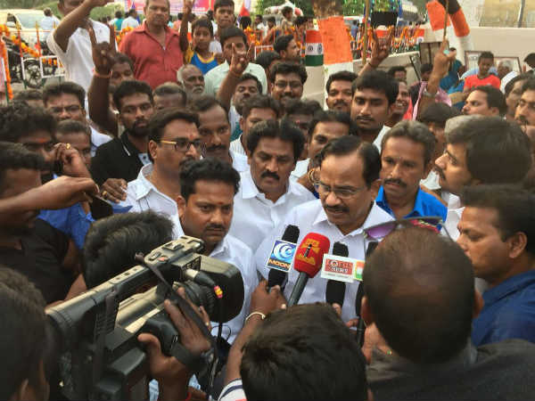 முதல்வராக