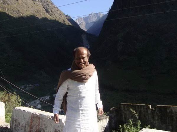 Rajinikanth flied to Himalayas Rajinikanth flied to Himalayas