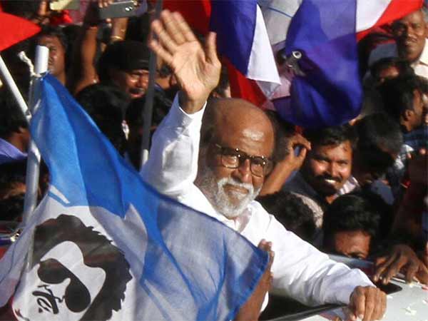 எம்ஜிஆருடன் நெருக்கமாம்