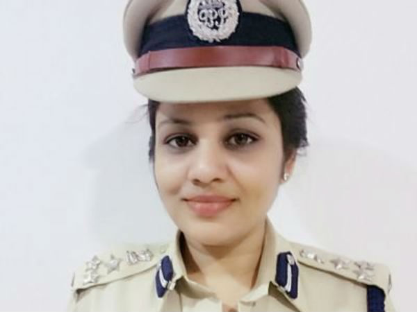 சசிகலாவின் சிறை வசதிகளை அம்பலப்படுத்தினார்