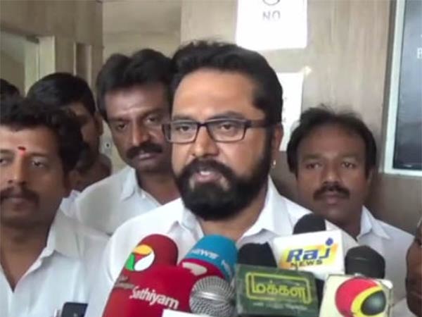 Sarathkumar says what he will do if Cauvery Management board not constitute Sarathkumar says what he will do if Cauvery Management board not constitute