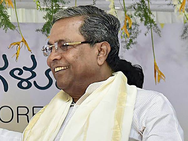 சரித்திரம் படைத்த சித்தராமையா