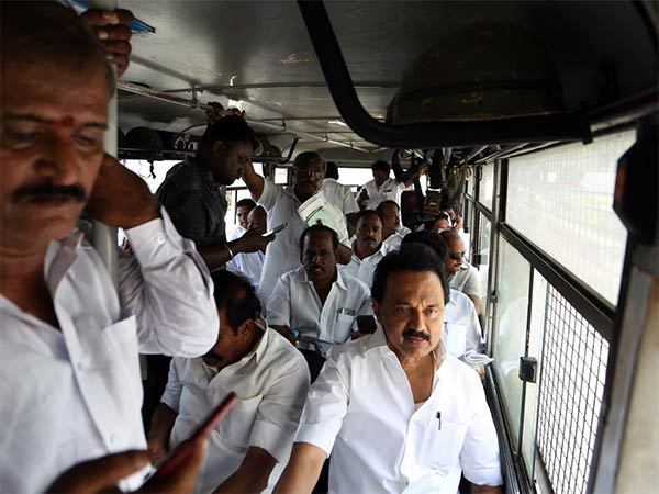 DMK MLAs road roko Stalin arrest DMK MLAs road roko Stalin arrest