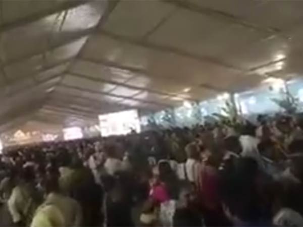 இருளில் மூழ்கியது