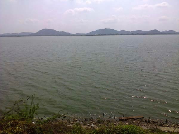 Water distribution to Chennai from Veeranam lake stopped Water distribution to Chennai from Veeranam lake stopped