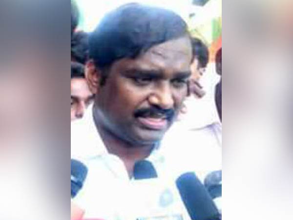 நீலகிரியில் எல்லையை தாண்டி தமிழகப் பகுதிகளை ஆக்கிரமிக்கிறது கேரளா: வேல்முருகன் 