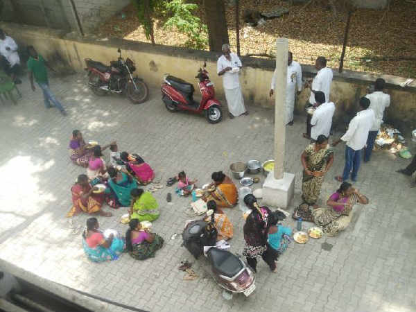 உணவு இடைவேளை