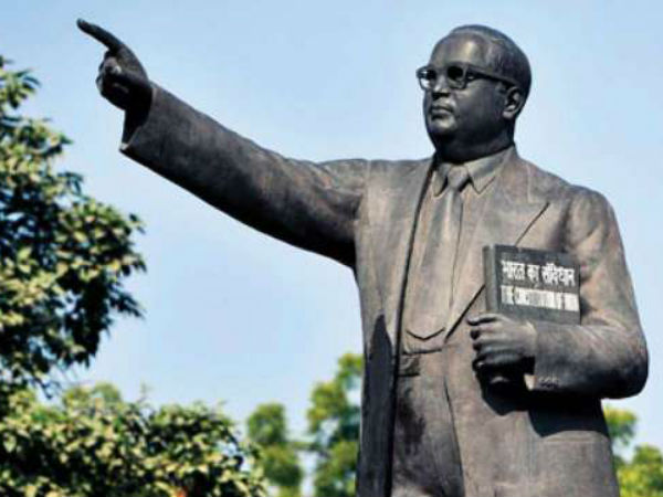 அம்பேத்கர் சிலை மாசடைந்துவிட்டது