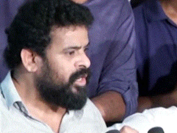 காவல்துறை வேலையா?