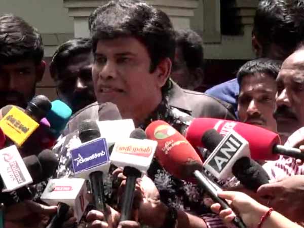 Actor Anand Raj meets Rajini Actor Anand Raj meets Rajini