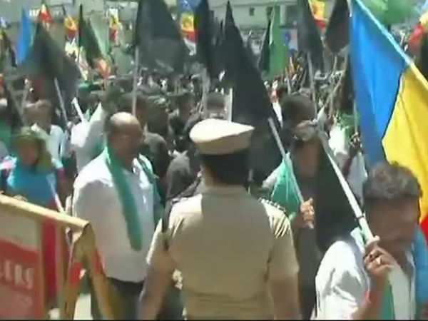 வழக்கு நாடகம்
