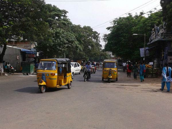 TN government orders transport workers to be in work TN government orders transport workers to be in work