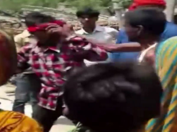 Man thrashed for stealing mobile in Bihar, the video goes viral Man thrashed for stealing mobile in Bihar, the video goes viral