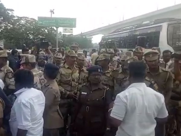 கார் இல்லை