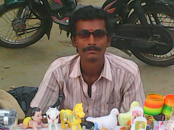 Youth committed suicide near Erode Youth committed suicide near Erode