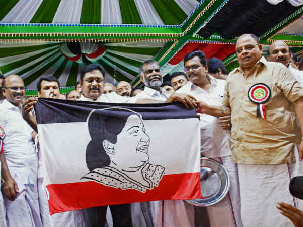 ஹைகோர்ட்டில் மனு
