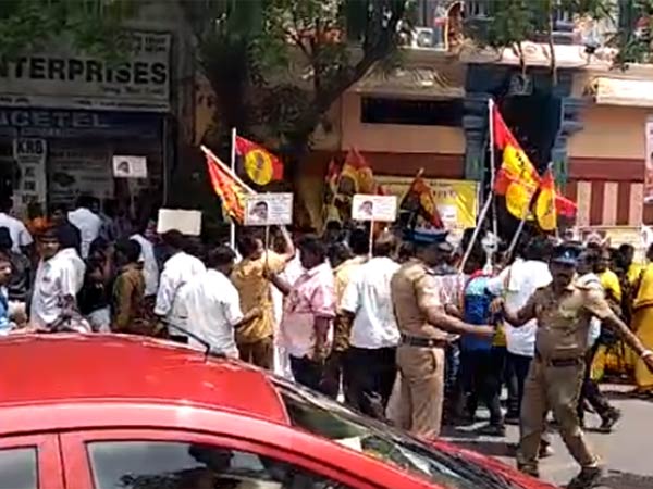 DMDK conducting agitations at Chennai with the demand to implement CMB DMDK conducting agitations at Chennai with the demand to implement CMB